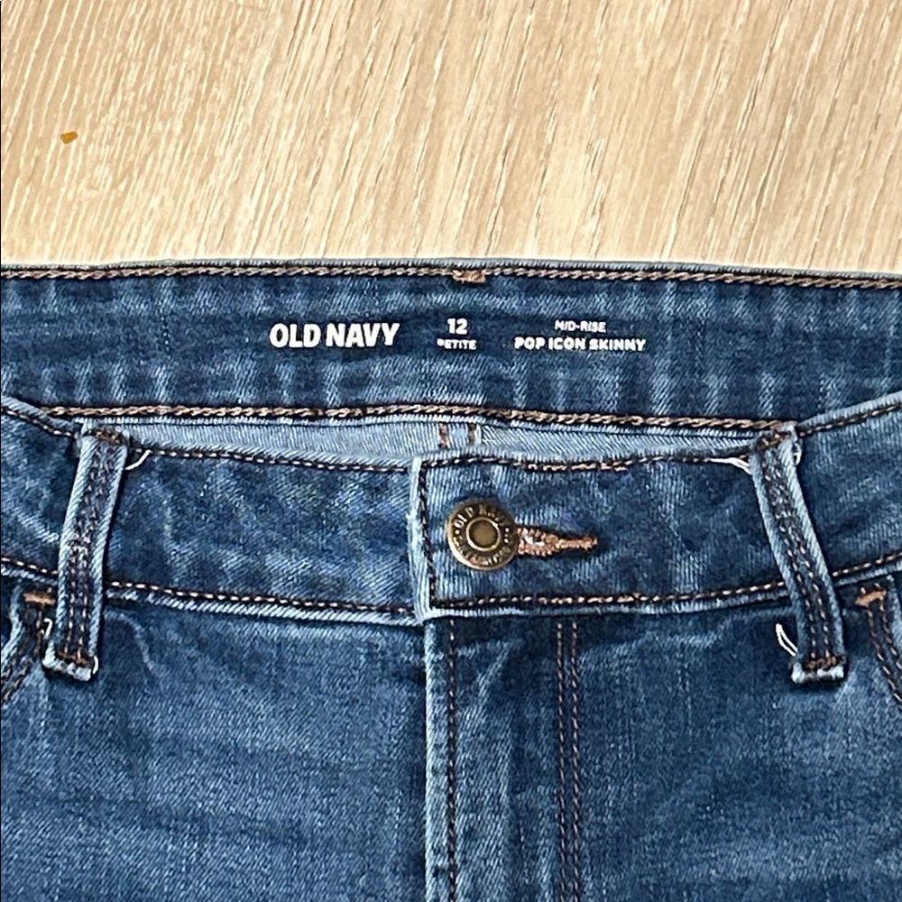 Old Navy Pop Icon Mid Rise Skinny Denim Jeans Sz 12 - Picture 2 of 8